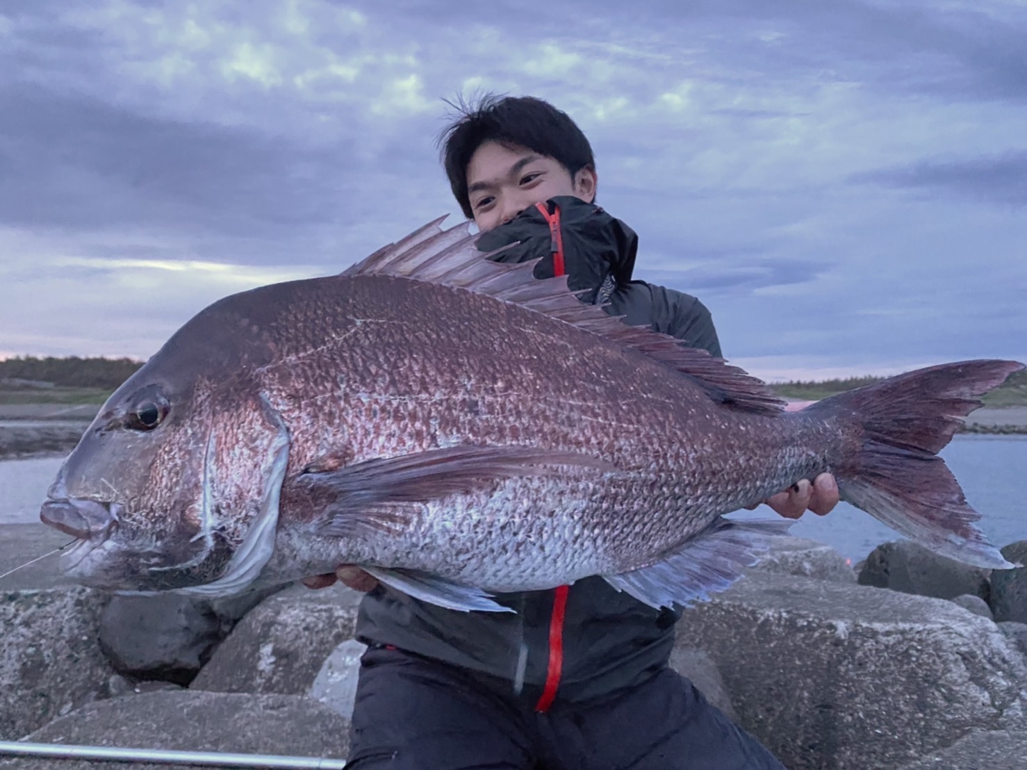 2023.5.3 上越の乗っ込み大マダイ（りんぺい氏） – 伊豆MidNight Casters!